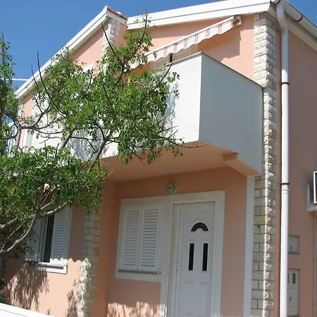 Apartment Aria *