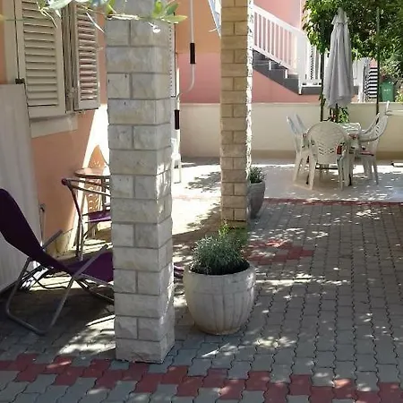 Aria Apartment