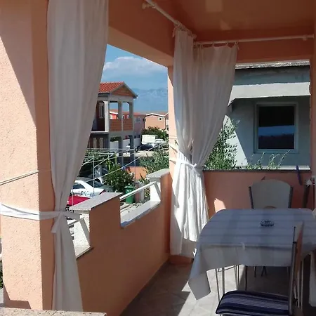 Apartment Aria Vir