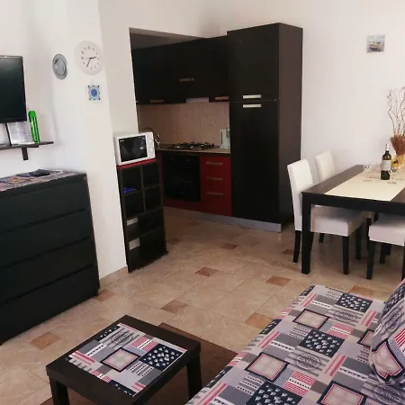Aria Apartment *