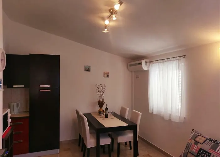 Aria Appartement Vir